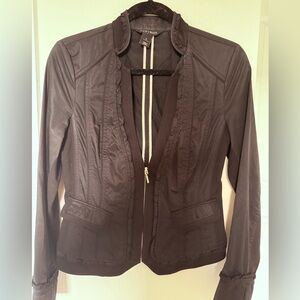 White House black market zip front jacket!